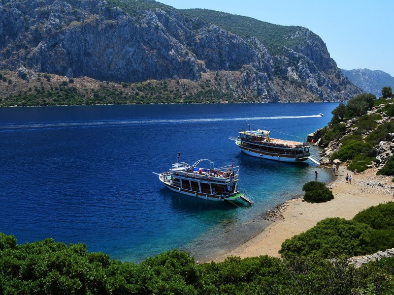 تصویر یکی از سواحل زیبای ترکیه